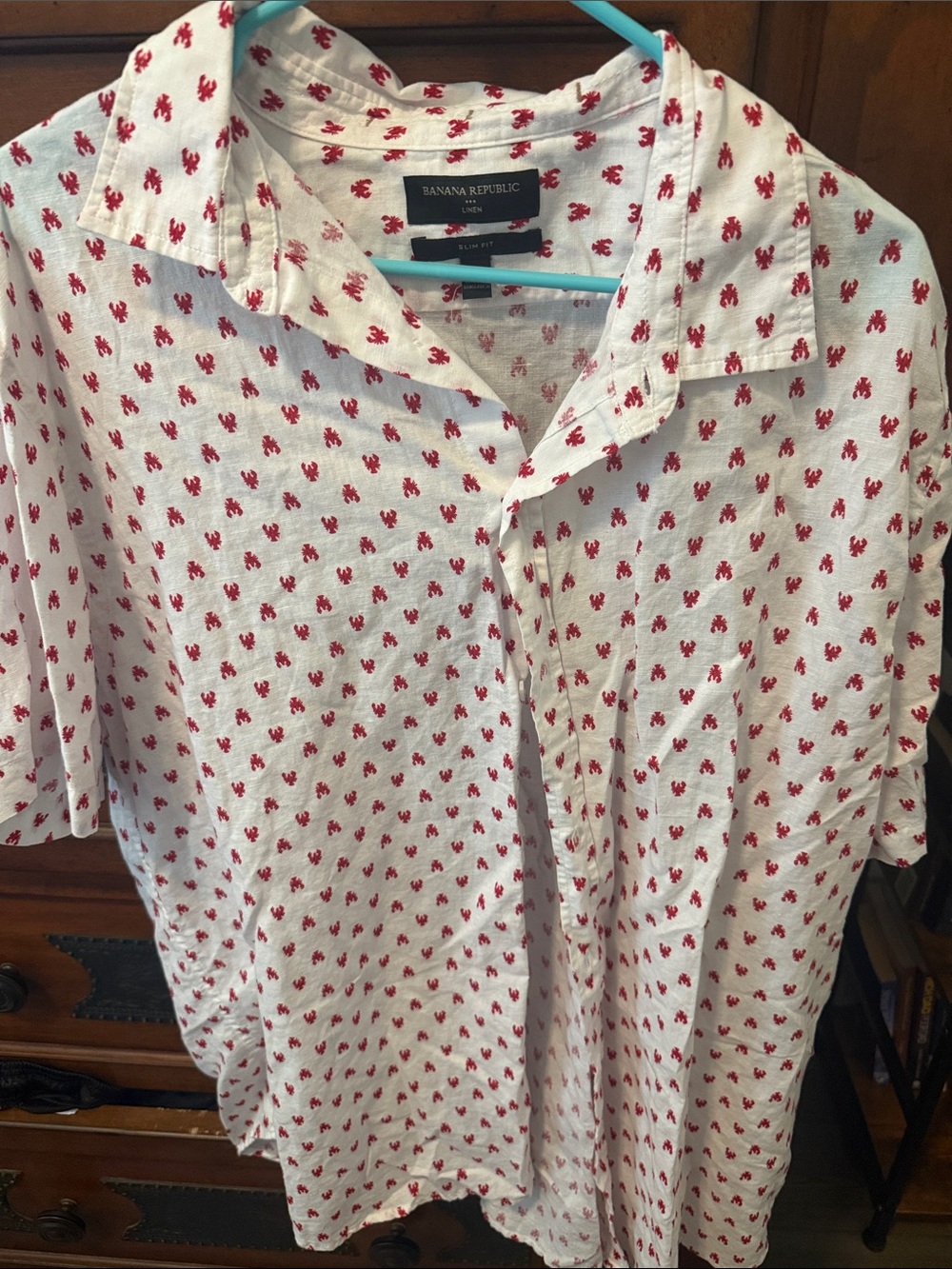 Banana Republic White Short-Sleeve Button-Up Shirt with Red Micro Print